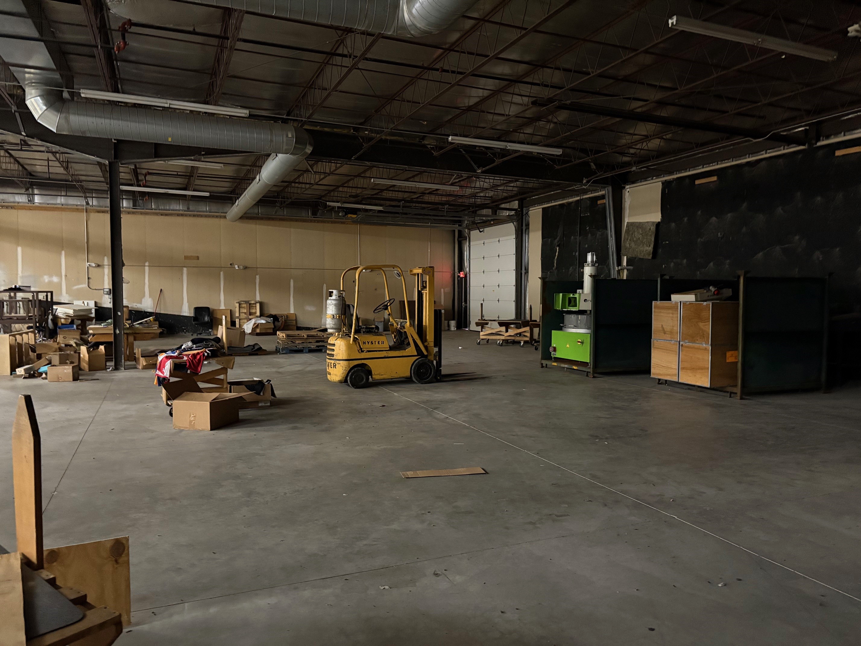 warehouse area towards dock door.jpg